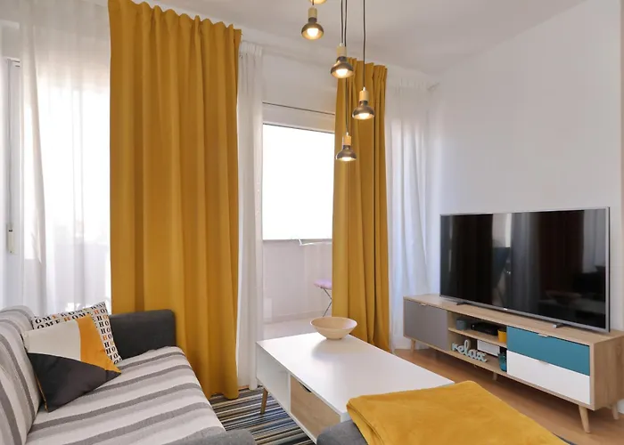 Bajana Apartment *