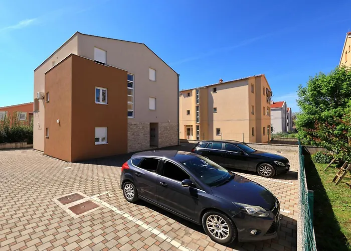 Apartment Bajana *